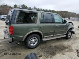 2001 Ford Expedition Eddie Bauer with VIN 1FMPU18L31LB82957, listed as a Copart auction lot 48500495 with 102,746 mi miles and Salvage title. Bid and sale history available at DreamBid. Image 3.