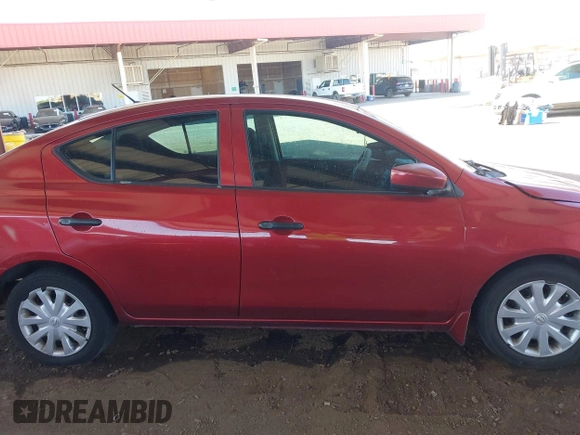 2016 Nissan Versa S z VIN 3N1CN7AP0GL840640, wystawiony jako IAAI lot #41986023 z przebiegiem Nie podano mil oraz . Historia ofert i sprzedaży dostępna na DreamBid. Obrazek 13.