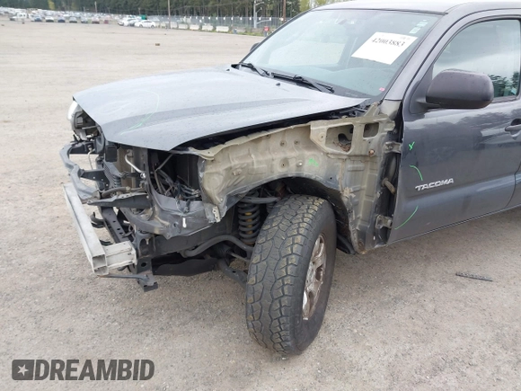 2013 Toyota Tacoma with VIN 3TMLU4EN5DM113393, listed as a IAAI auction lot 42003883 with 288,889 mi miles and . Bid and sale history available at carsss.com. Image 6.