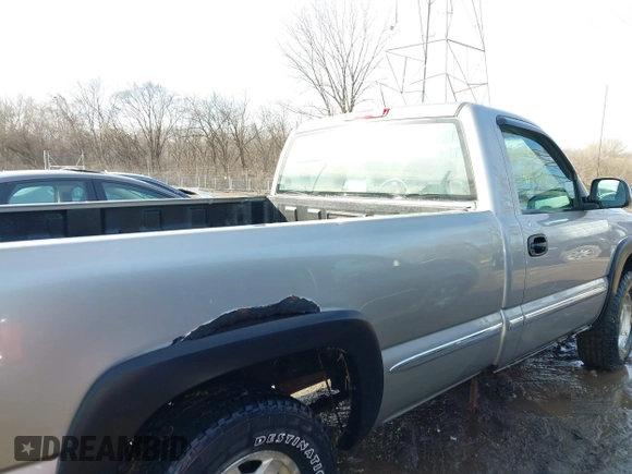 1999 GMC New Sierra 1500 SLE with VIN 1GTEK14T4XE539051, listed as a IAAI auction lot 41472124 with 151,088 mi miles. Bid and sale history available at carsss.com. Image 13.