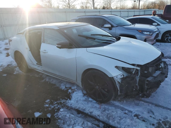2020 Nissan Maxima SR with VIN 1N4AA6EV7LC385655, listed as a Copart auction lot 45898865 with 41,924 mi miles and Salvage title. Bid and sale history available at DreamBid. Image 4.