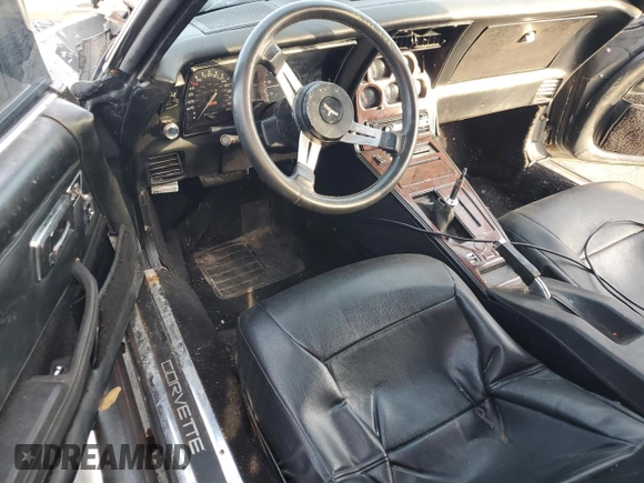 1980 Chevrolet Corvette z VIN 1Z878AS408894, wystawiony jako Copart lot #86595784 z przebiegiem 151 748 mil mil oraz Szkoda całkowita • Salvage title. Historia ofert i sprzedaży dostępna na DreamBid. Obrazek 8.