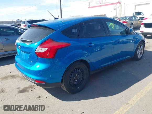 2012 Ford Focus SE z VIN 1FAHP3K29CL234239, wystawiony jako IAAI lot #41901941 z przebiegiem 186 526 mil mil oraz . Historia ofert i sprzedaży dostępna na DreamBid. Obrazek 4.