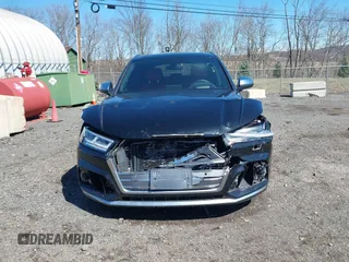 2018 Audi SQ5 Prestige z VIN WA1C4AFY7J2074309, wystawiony jako IAAI lot #41803619 z przebiegiem 66 717 mil mil oraz . Historia ofert i sprzedaży dostępna na DreamBid. Obrazek 11.