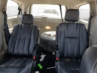 2014 Chrysler Town & Country Touring z VIN 2C4RC1BG9ER125980, wystawiony jako Copart lot #55575455 z przebiegiem 246 013 mil mil oraz Szkoda całkowita • Salvage title. Historia ofert i sprzedaży dostępna na DreamBid. Obrazek 10.