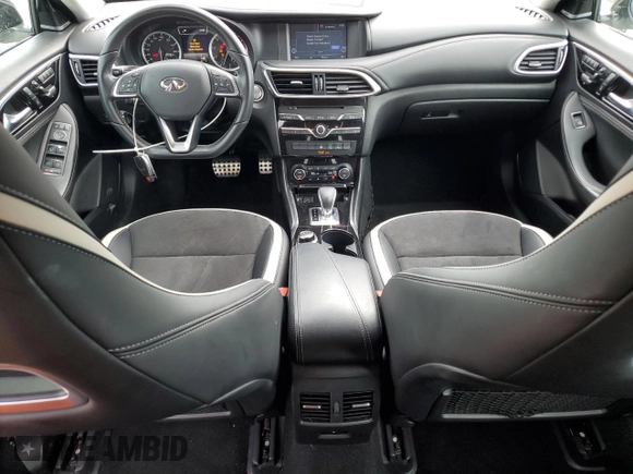 2018 Infiniti QX30 ESSENTIAL with VIN SJKCH5CP2JA047793, listed as a Copart auction lot 49071454 with 43,124 mi miles. Bid and sale history available at carsss.com. Image 8.