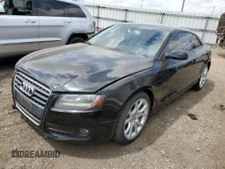 2012 Audi A5 Premium Plus z VIN WAURFAFR6CA000677, wystawiony jako Copart lot #56978155 z przebiegiem 138 229 mil mil oraz Czysty tytuł • Clean title. Historia ofert i sprzedaży dostępna na DreamBid. Obrazek 1.