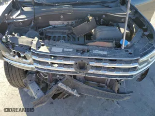 2018 Volkswagen Atlas 3.6L V6 SE with VIN 1V2CR2CA0JC569495, listed as a Copart auction lot 45396035 with 96,474 mi miles and Salvage Title. Bid and sale history available at carsss.com. Image 12.