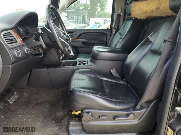 2010 Chevrolet Suburban LT with VIN 1GNUKJE38AR160197, listed as a Copart auction lot 45689715 with 0 mi miles and Salvage Title. Bid and sale history available at carsss.com. Image 7.