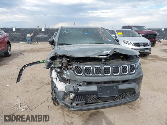 2024 Jeep Compass Sport с VIN 3C4NJDANXRT583844, выставлен на аукционе IAAI как лот 41359436 с пробегом 12 622 миль миль и . История ставок и продаж доступна на DreamBid. Изображение 6.