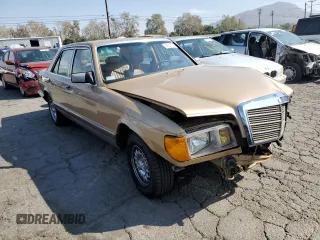 1983 Mercedes-Benz 300 SD with VIN WDBCB20A3DB041985, listed as a Copart auction lot 64518952 with 113,864 mi miles and Salvage Title. Bid and sale history available at DreamBid. Image 1.