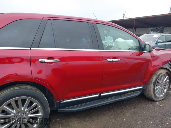 2014 Lincoln MKX with VIN 2LMDJ8JK1EBL02917, listed as a IAAI auction lot 41963678 with Not Provided miles. Bid and sale history available at carsss.com. Image 13.
