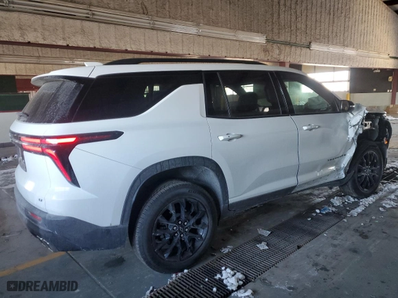 2024 Chevrolet Traverse FWD LT with VIN 1GNERGKS5RJ151885, listed as a Copart auction lot 46143775 with 5,860 mi miles and Salvage Title. Bid and sale history available at carsss.com. Image 3.