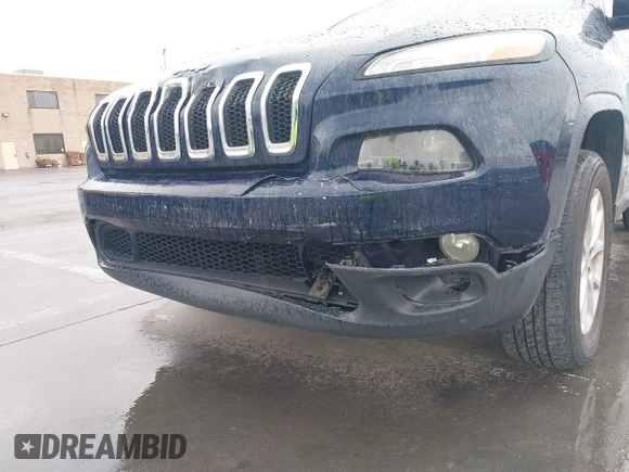 2015 Jeep Cherokee Latitude with VIN 1C4PJMCS2FW538575, listed as a IAAI auction lot 41799474 with 88,197 mi miles and . Bid and sale history available at DreamBid. Image 17.