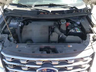 2017 Ford Explorer XLT z VIN 1FM5K7D86HGA61974, wystawiony jako Copart lot #50249405 z przebiegiem 120 097 mil mil oraz Czysty tytuł • Clean title. Historia ofert i sprzedaży dostępna na DreamBid. Obrazek 12.