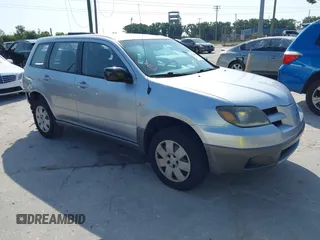2004 Mitsubishi Outlander LS z VIN JA4LX31F64U001594, wystawiony jako IAAI lot #42198457 z przebiegiem 131 899 mil mil oraz . Historia ofert i sprzedaży dostępna na DreamBid. Obrazek 1.