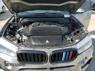 2017 BMW X5 M z VIN 5YMKT6C58H0U38973, wystawiony jako Copart lot #47422705 z przebiegiem 54 567 mil mil oraz Czysty tytuł • Clean title. Historia ofert i sprzedaży dostępna na DreamBid. Obrazek 11.
