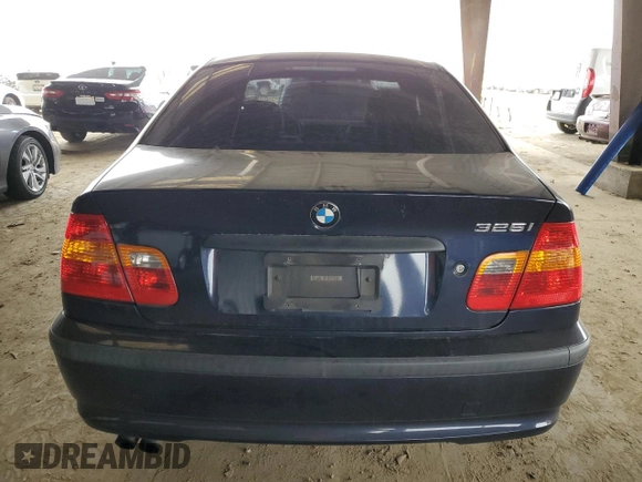2002 BMW 3 Series 325i with VIN WBAET37452NG79633, listed as a Copart auction lot 44743375 with 118,710 mi miles and Clean Title. Bid and sale history available at carsss.com. Image 6.