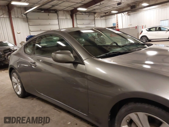 2012 Hyundai Genesis Coupe 2.0T with VIN KMHHT6KD6CU075565, listed as a IAAI auction lot 42083888 with 106,523 mi miles and . Bid and sale history available at DreamBid. Image 14.