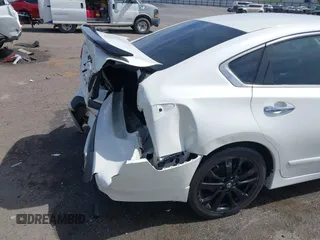 2017 Nissan Altima SR with VIN 1N4AL3AP7HC218218, listed as a IAAI auction lot 41848359 with 175,626 mi miles and . Bid and sale history available at carsss.com. Image 18.