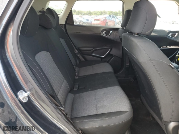 2020 Kia Soul LX with VIN KNDJ23AU9L7113202, listed as a Copart auction lot 48776735 with 107,679 mi miles and Clean Title. Bid and sale history available at carsss.com. Image 10.