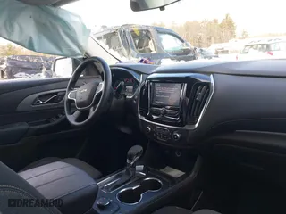 2021 Chevrolet Traverse LS with VIN 1GNEVFKW4MJ205324, listed as a IAAI auction lot 41337141 with 39,783 mi miles. Bid and sale history available at carsss.com. Image 5.
