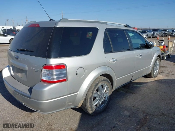 2008 Ford Taurus X Limited with VIN 1FMDK06W08GA44960, listed as a IAAI auction lot 41933001 with 283,959 mi miles. Bid and sale history available at carsss.com. Image 4.