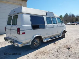 1992 Dodge Cargo with VIN 2B6HB21Y9NK146890, listed as a IAAI auction lot 41667306 with 168,918 mi miles. Bid and sale history available at carsss.com. Image 4.