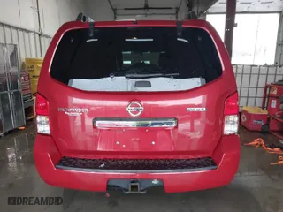 2012 Nissan Pathfinder S with VIN 5N1AR1NB7CC600605, listed as a IAAI auction lot 41268269 with 185,083 mi miles. Bid and sale history available at carsss.com. Image 17.