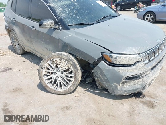 2022 Jeep Compass High Altitude with VIN 3C4NJDCB4NT158729, listed as a IAAI auction lot 42095683 with 53,874 mi miles and . Bid and sale history available at DreamBid. Image 6.