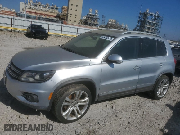 2012 Volkswagen Tiguan S with VIN WVGBV7AX5CW601352, listed as a Copart auction lot 48768155 with 161,632 mi miles and Salvage Title. Bid and sale history available at DreamBid. Image 1.