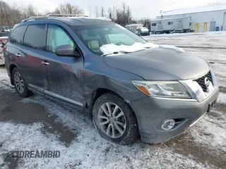 2016 Nissan Pathfinder Platinum with VIN 5N1AR2MM3GC624897, listed as a IAAI auction lot 41380308 with 114,524 mi miles. Bid and sale history available at carsss.com. Image 1.