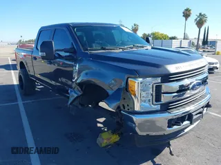 2017 Ford F-250 Lariat с VIN 1FT7W2BT3HED68154, выставлен на аукционе IAAI как лот 42782791 с пробегом 69 429 миль миль и . История ставок и продаж доступна на DreamBid. Изображение 1.