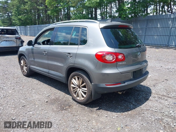 2010 Volkswagen Tiguan S with VIN WVGBV7AX1AW532415, listed as a IAAI auction lot 42561683 with 106,147 mi miles and . Bid and sale history available at DreamBid. Image 3.