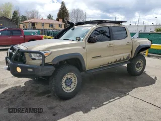 2017 Toyota Tacoma SR5 z VIN 3TMCZ5AN4HM082849, wystawiony jako Copart lot #54246425 z przebiegiem 49 163 mil mil oraz Szkoda całkowita • Salvage title. Historia ofert i sprzedaży dostępna na DreamBid. Obrazek 1.