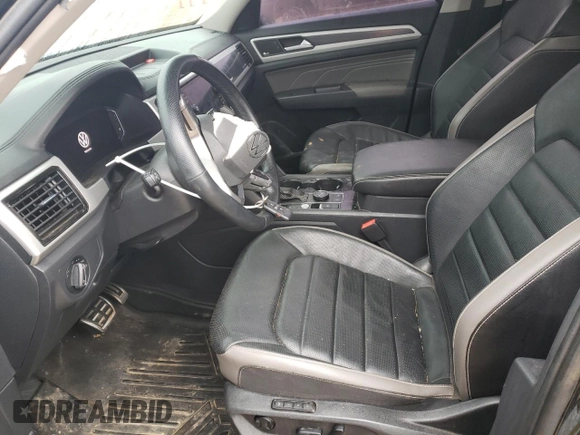 2021 Volkswagen Atlas SEL Premium R-Line with VIN 1V2FR2CA5MC602492, listed as a Copart auction lot 80429244 with 61,384 mi miles and Salvage title. Bid and sale history available at DreamBid. Image 7.
