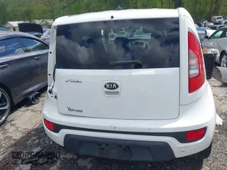 2013 Kia Soul + z VIN KNDJT2A63D7754484, wystawiony jako IAAI lot #42011255 z przebiegiem 219 117 mil mil oraz . Historia ofert i sprzedaży dostępna na DreamBid. Obrazek 17.