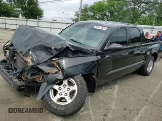 2006 Dodge Dakota SLT z VIN 1D7HW48N56S641575, wystawiony jako Copart lot #60141125 z przebiegiem 135 482 mil mil oraz Szkoda całkowita • Salvage title. Historia ofert i sprzedaży dostępna na DreamBid. Obrazek 13.