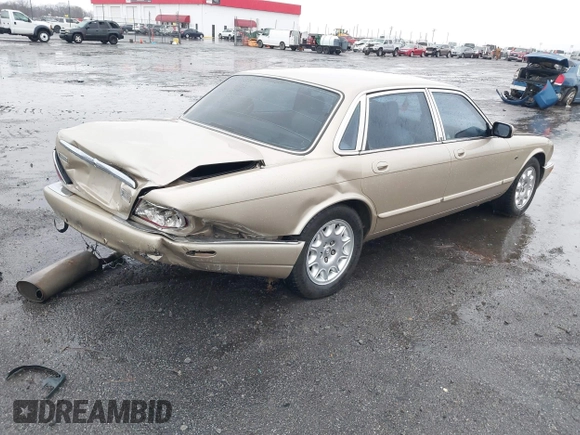 2002 Jaguar XJ 8 with VIN SAJDA14C62LF43688, listed as a IAAI auction lot 41538366 with Not provided miles and . Bid and sale history available at DreamBid. Image 4.