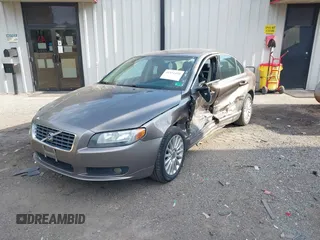 2007 Volvo S80 I6 z VIN YV1AS982071034477, wystawiony jako IAAI lot #41851434 z przebiegiem 20 399 mil mil oraz . Historia ofert i sprzedaży dostępna na DreamBid. Obrazek 2.
