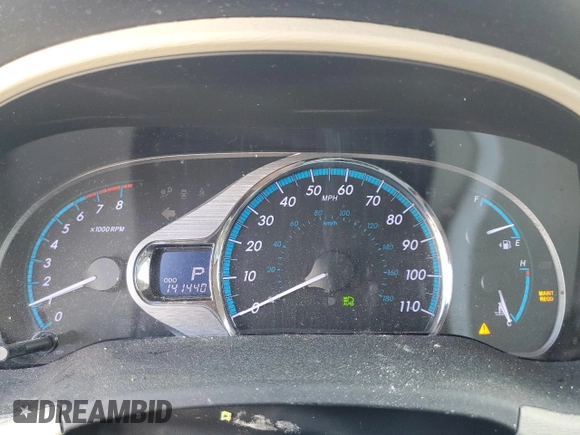 2011 Toyota Sienna XLE AAS with VIN 5TDYK3DC9BS012084, listed as a Copart auction lot 53740365 with 141,440 mi miles and Salvage Title. Bid and sale history available at DreamBid. Image 9.