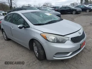 2015 Kia Forte LX with VIN KNAFK4A62F5433956, listed as a IAAI auction lot 41845390 with 231,648 mi miles. Bid and sale history available at carsss.com. Image 1.