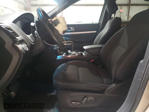 2017 Ford Explorer XLT with VIN 1FM5K8D81HGD64733, listed as a Copart auction lot 48240645 with 146,384 mi miles and Salvage Title. Bid and sale history available at carsss.com. Image 7.