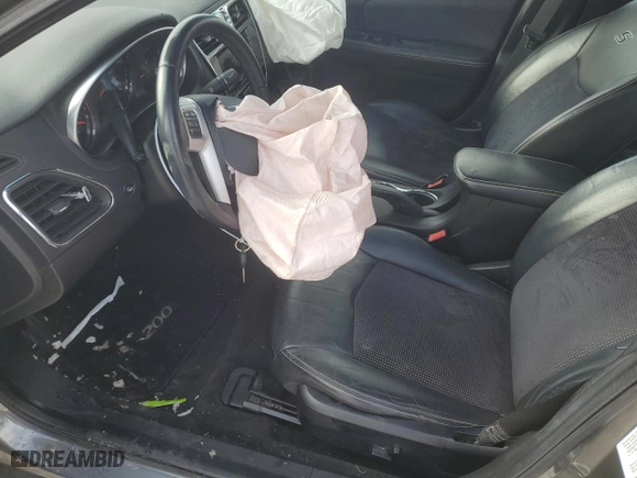 2011 Chrysler 200 S with VIN 1C3BC8FG2BN577576, listed as a Copart auction lot 41507525 with 212,175 mi miles and Salvage Title. Bid and sale history available at carsss.com. Image 7.