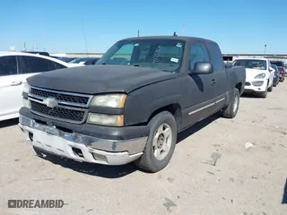 2006 Chevrolet Silverado 1500 LT1 with VIN 2GCEC19T861315982, listed as a IAAI auction lot 41757674 with 1 mi miles. Bid and sale history available at carsss.com. Image 2.