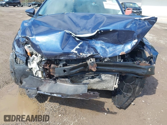 2012 Volkswagen Passat S w/Appearance with VIN 1VWAP7A35CC071406, listed as a IAAI auction lot 41912227 with 235,820 mi miles. Bid and sale history available at carsss.com. Image 6.