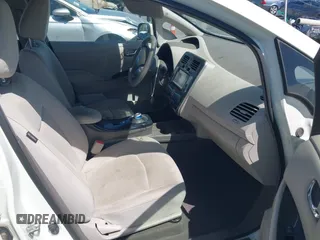 2011 Nissan LEAF SL-e z VIN JN1AZ0CP1BT007790, wystawiony jako IAAI lot #41943215 z przebiegiem 62 468 mil mil oraz . Historia ofert i sprzedaży dostępna na DreamBid. Obrazek 5.