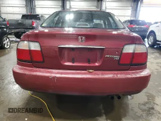1996 Honda Accord EX with VIN 1HGCD5651TA110900, listed as a Copart auction lot 83578784 with 186,076 mi miles and Salvage Title. Bid and sale history available at DreamBid. Image 6.