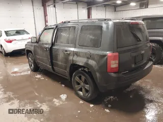 2014 Jeep Patriot Latitude with VIN 1C4NJPFA6ED737327, listed as a IAAI auction lot 41611577 with 88,407 mi miles and . Bid and sale history available at carsss.com. Image 3.