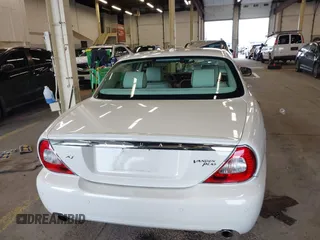 2008 Jaguar XJ Vanden Plas with VIN SAJWA82B28SH29030, listed as a IAAI auction lot 41231242 with 62,632 mi miles. Bid and sale history available at carsss.com. Image 17.